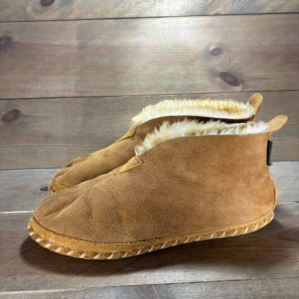 LL Bean Wicked Good Mens size 9 shoes Brown Suede Shearling Lined slippers